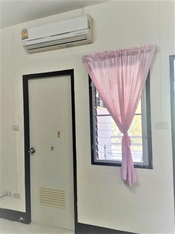 Мэй Джо: Peungthong Residence - Mae Jo University