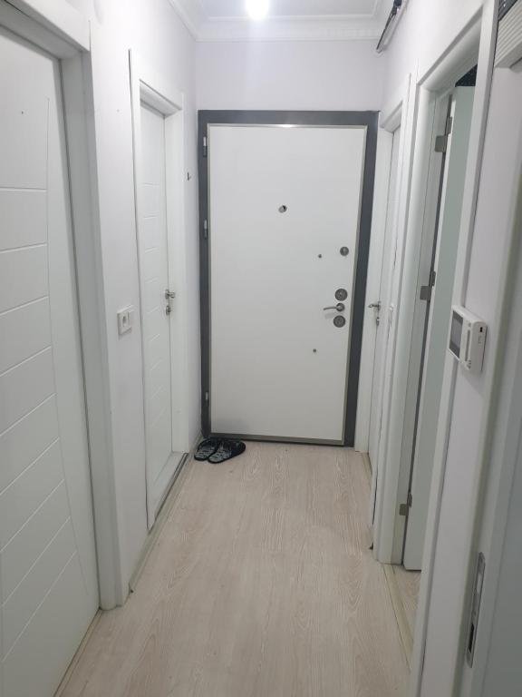Стамбул: Lovely Furnished 2-Bedroom Rental Unit.