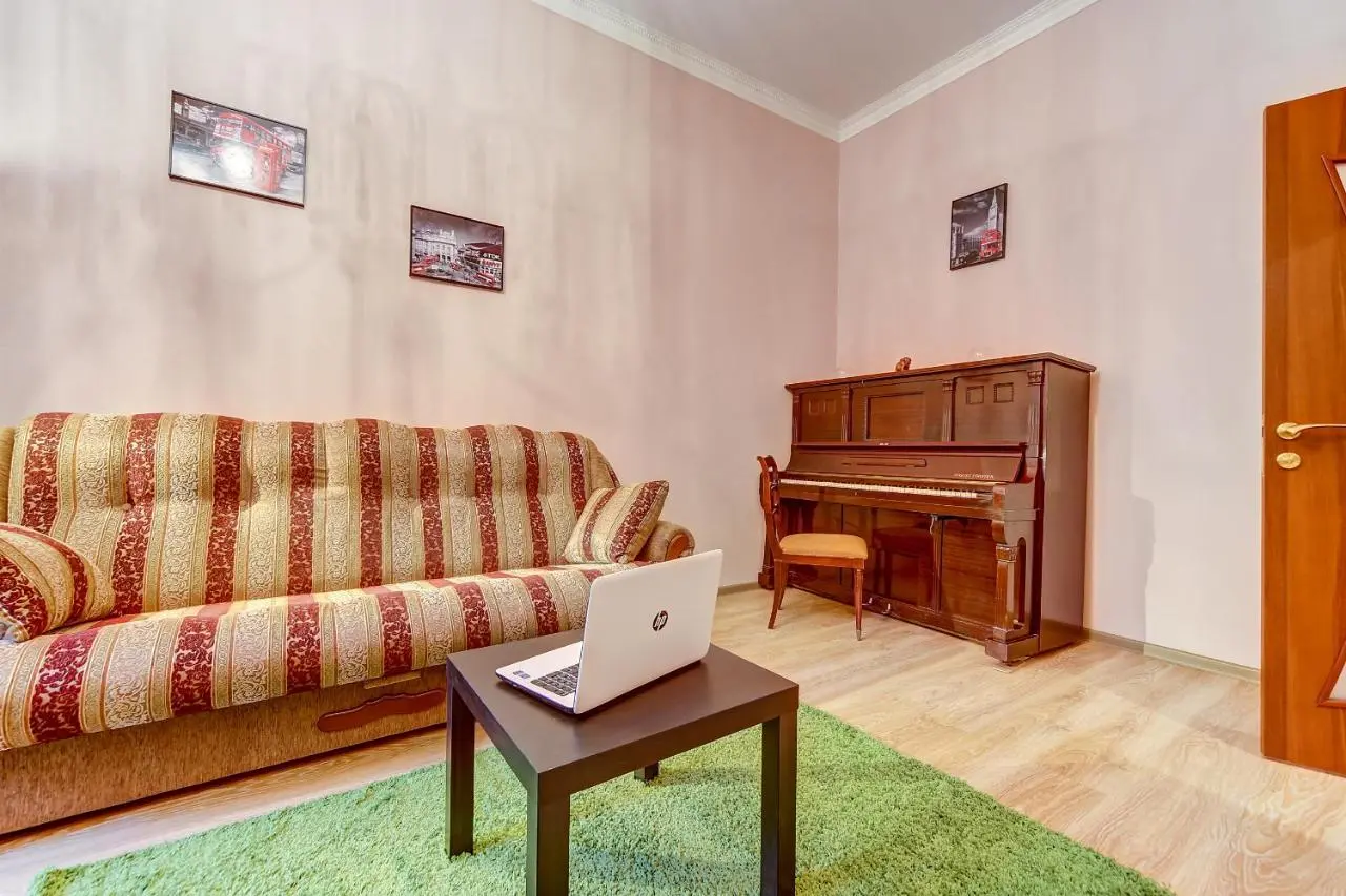 Воронеж: Theater Apartments near Nevsky Prospect