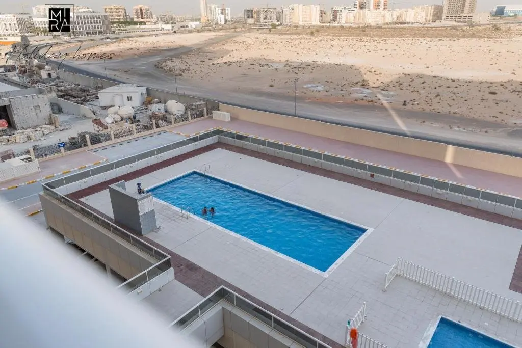 Дубай: Mira Holiday Homes - Beautiful Studio - WIFI&Pool -7 min to Global Village