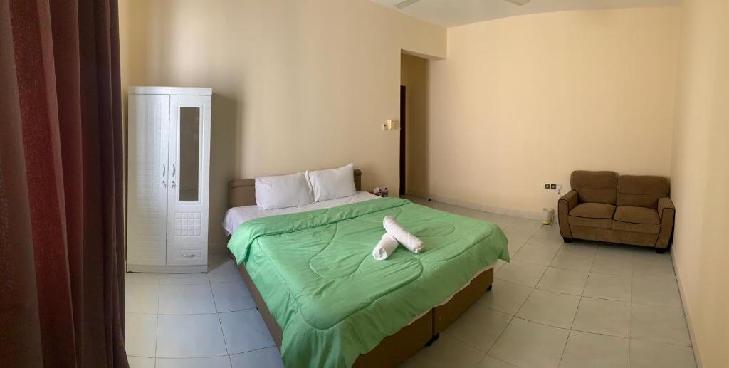 Villa room 5 mins walk to al ain mall — фото 1