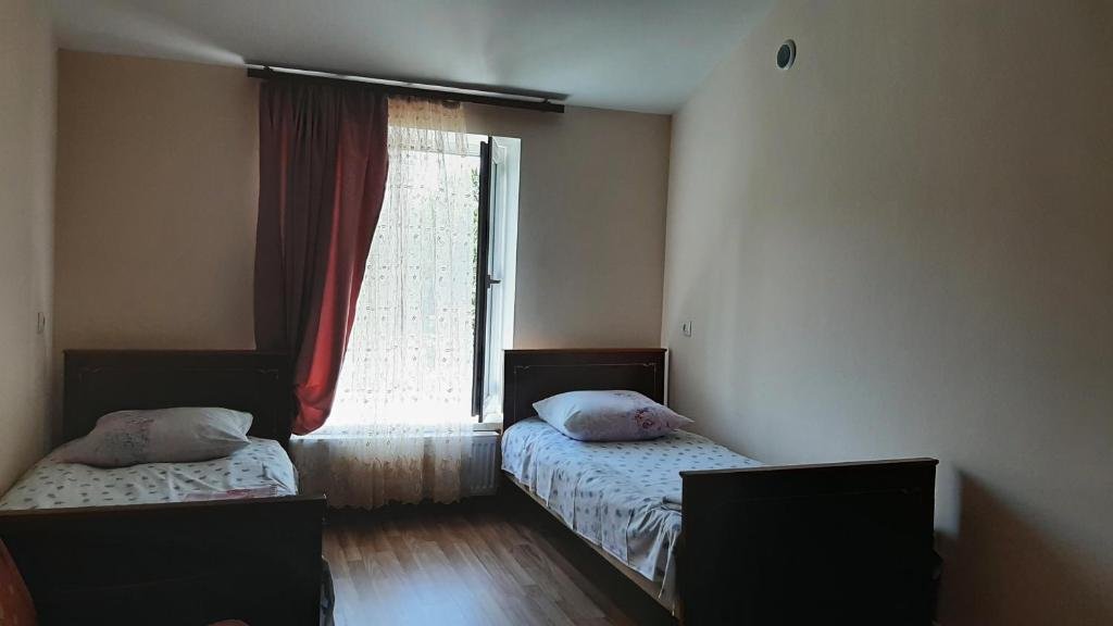 Гарни: Garni Family House B&B