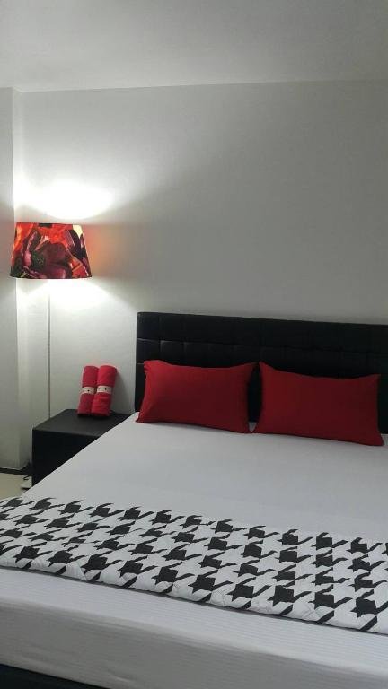 Бангкок: @Room Apartment