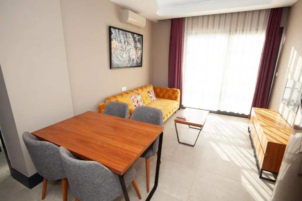 Фетхие: 1 Room, Luxury shared pool apartment