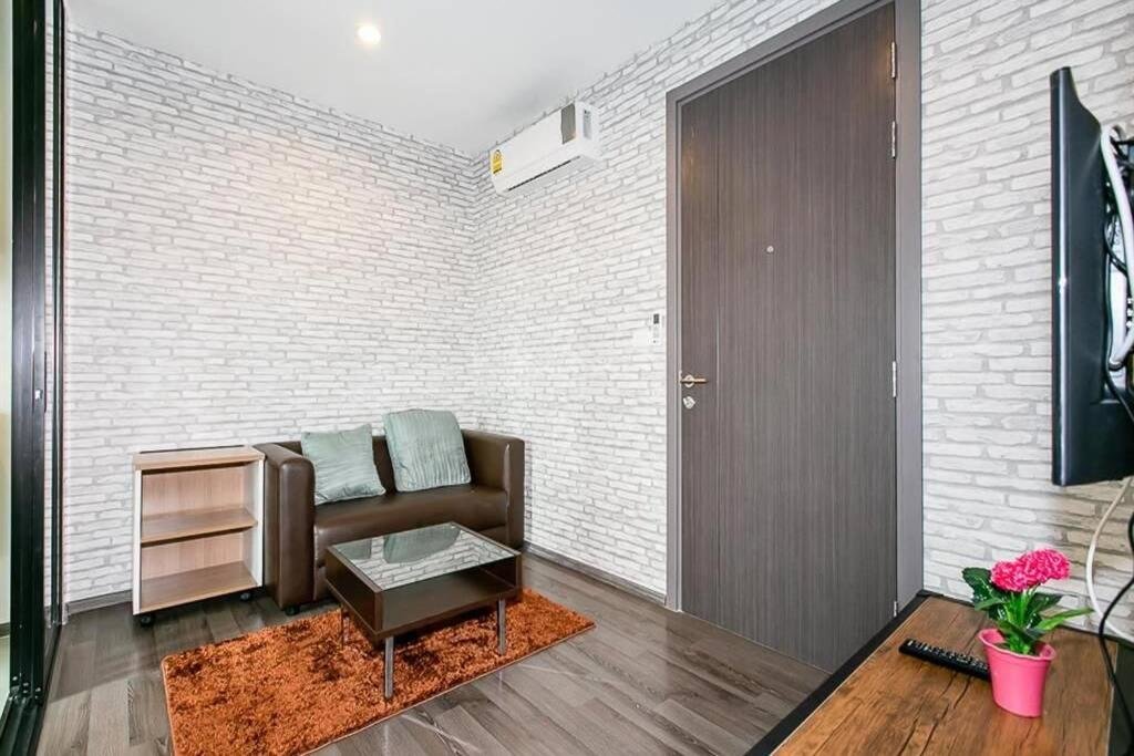 Бангкок: The Base Park East - Bangkok Sukhumvit 77 (Adults Only)