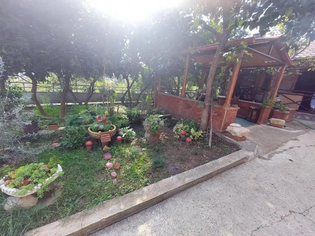 Кутаиси: Guest House Lakada