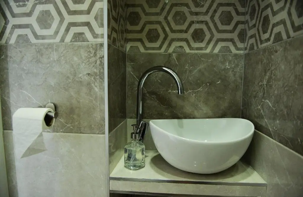 Spacious Modern 2 Bedrooms Apartment in Central Yerevan — фото 1
