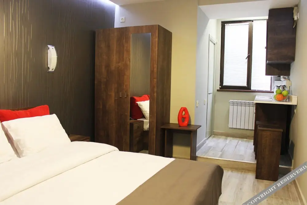 Ереван: Studio Rooms on the 2nd Floor