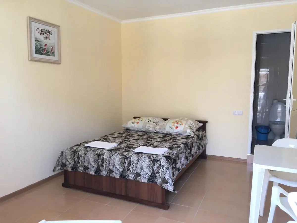 Сукко: Yug Guest House