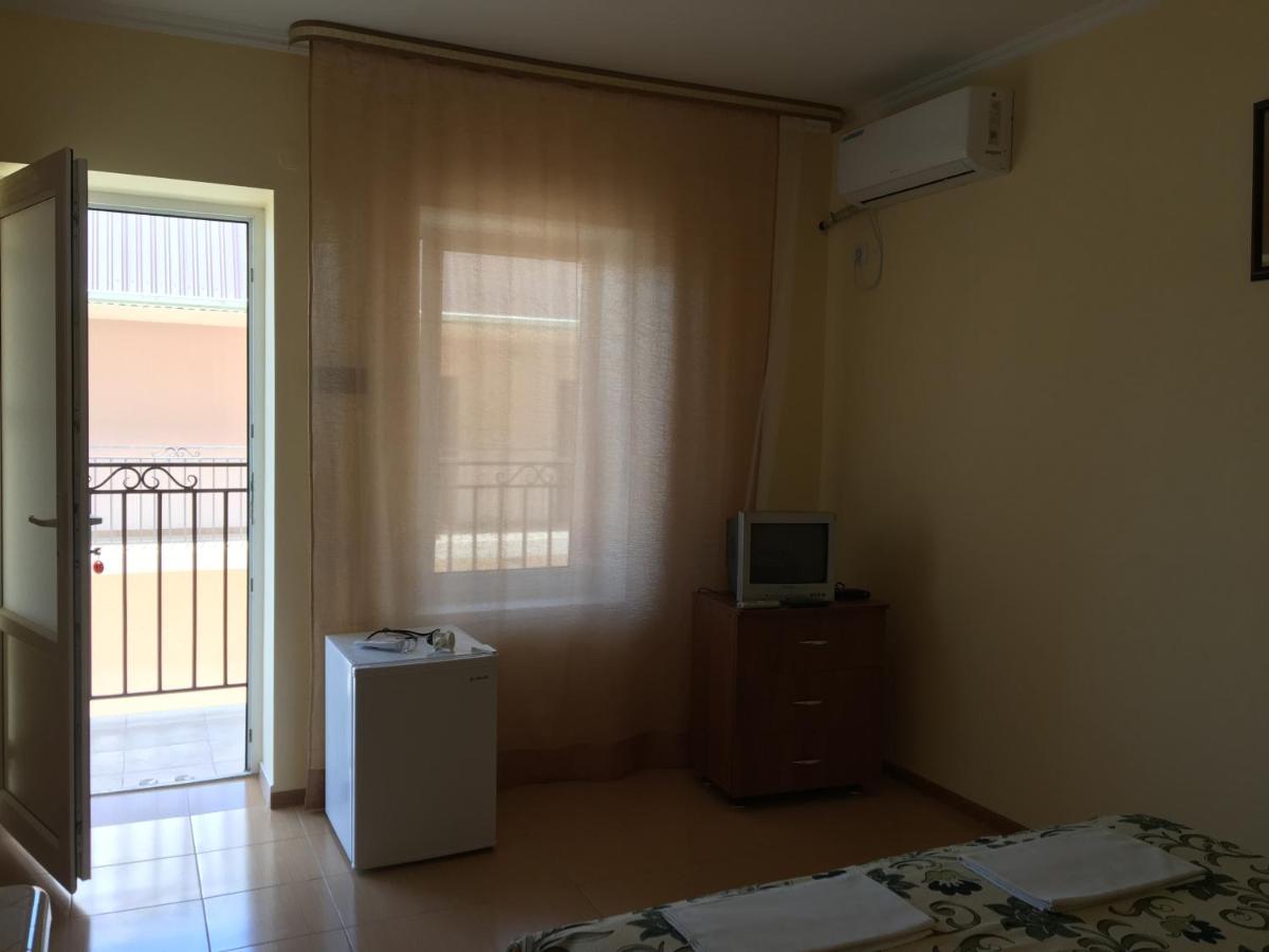 Сукко: Yug Guest House