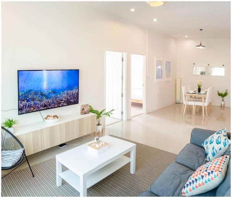 Сукотай: Spacious top floor apartment