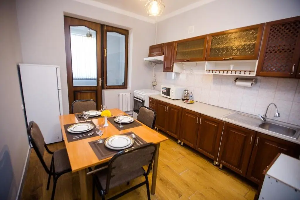 Самарканд: The traveler's apartment