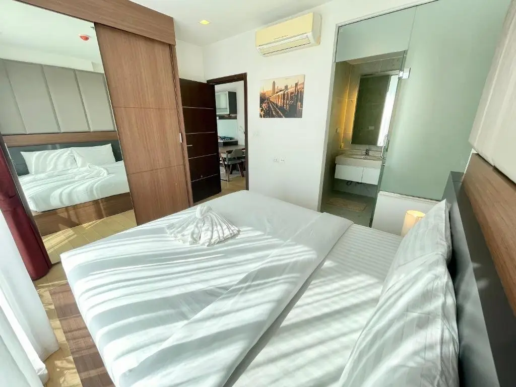 The Astra Condo 2 Bedrooms by Ping — фото 1