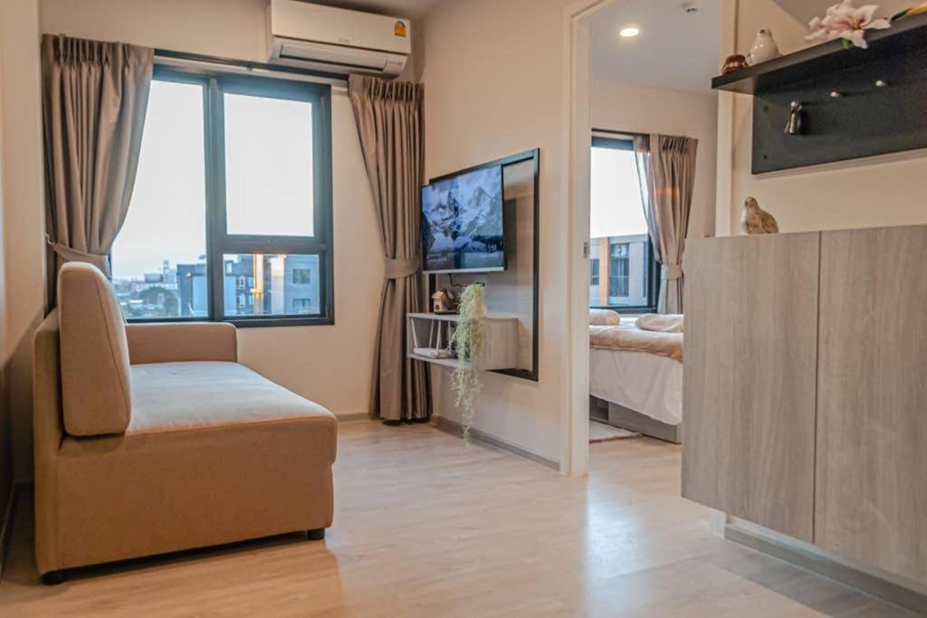 Чиангмай: 1BR Mountain/Pool View at Central festival mall.
