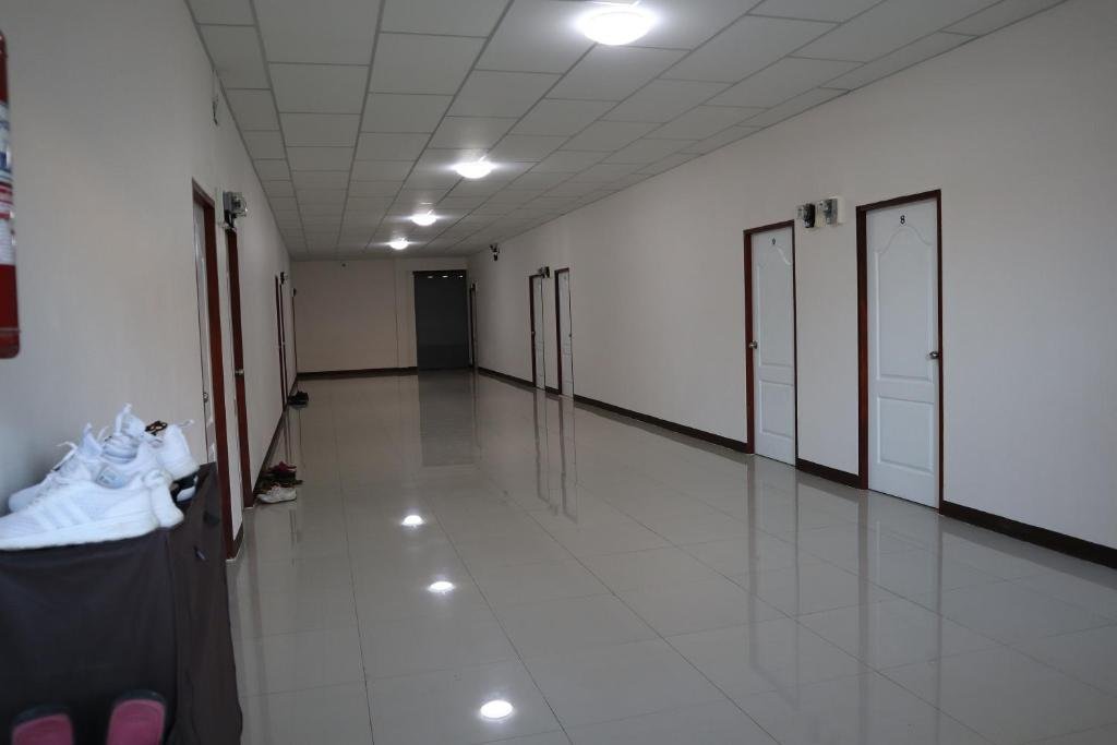 Сакон Накхон: SKF Apartment