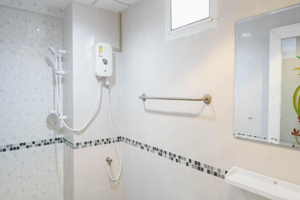 Бангкок: RoomQuest Suvarnabhumi Ladkrabang 42