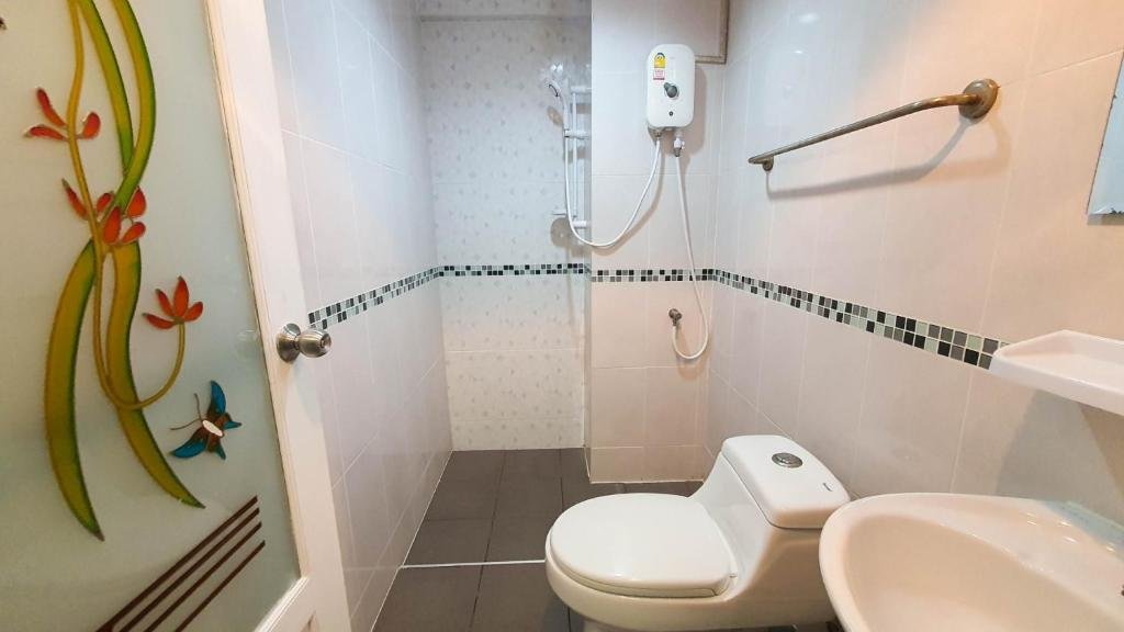 Бангкок: RoomQuest Suvarnabhumi Ladkrabang 42