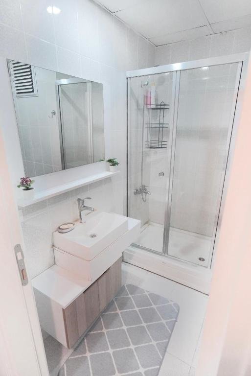 Стамбул: 1-bedroom, nearby services, park, free wifi, free parking - SS7