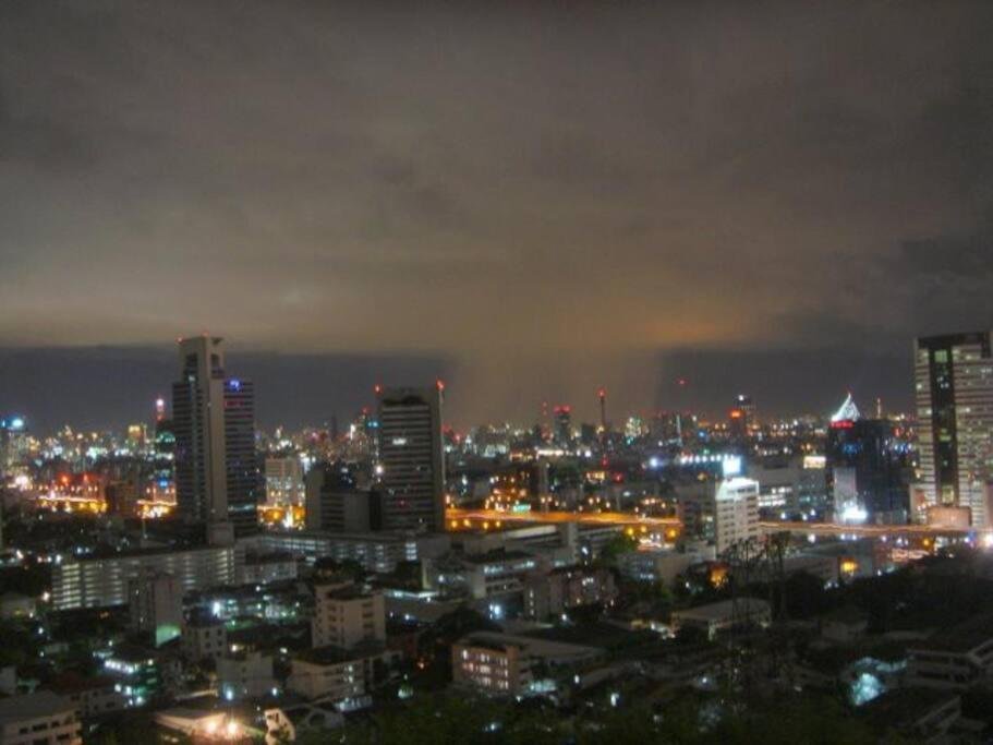 Бангкок: Stunning 24th Fl Terrace Penthouse!