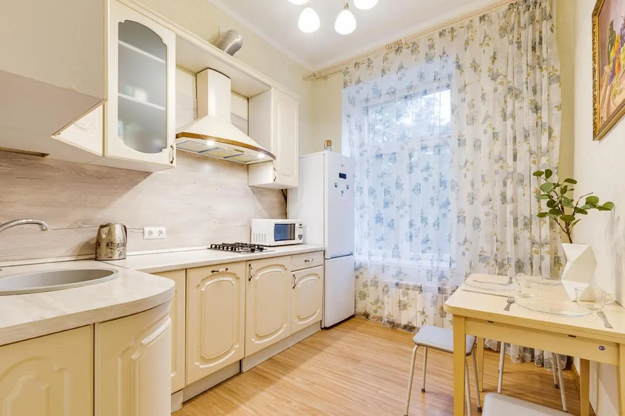 Воронеж: Apartment Marata 10