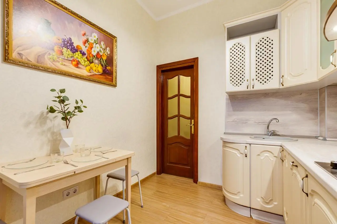 Воронеж: Apartment Marata 10