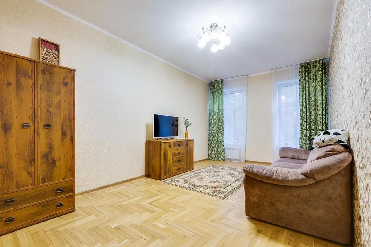 Воронеж: Apartment Marata 10