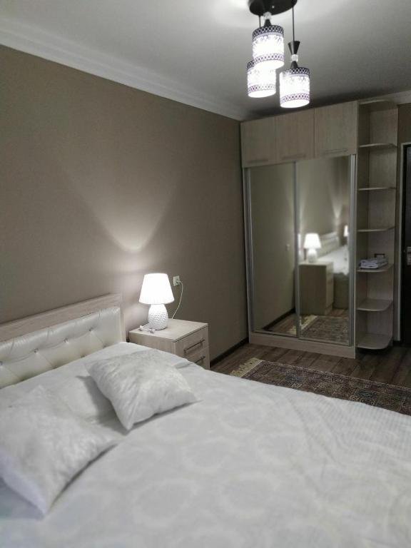 Ташкент: Apartment near Farkhadskiy bazar