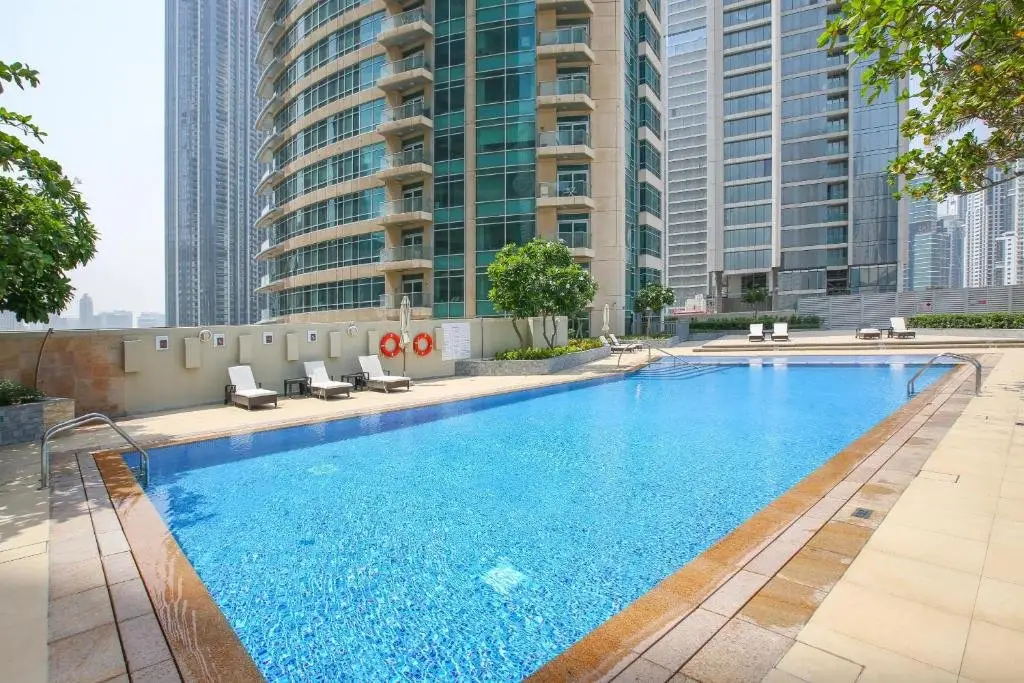 Дубай: Spacious 1BR Apartment - The Lofts - Downtown