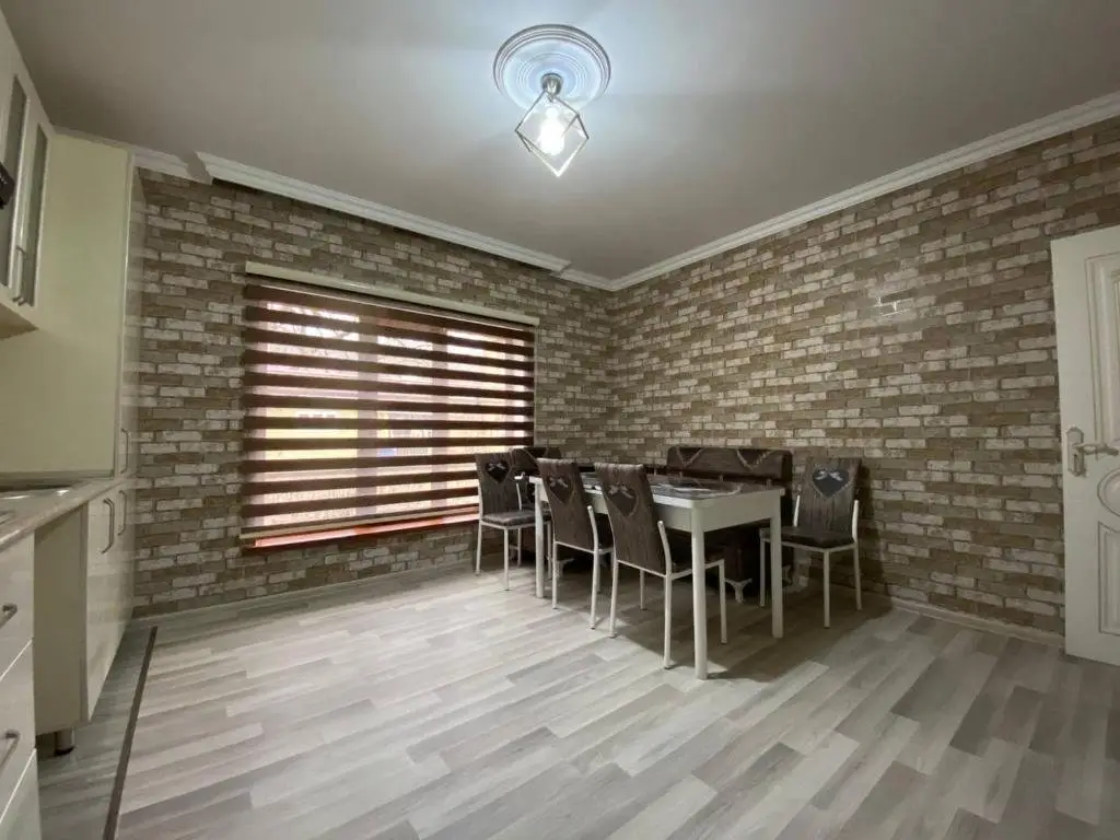 Губа: Qusar House