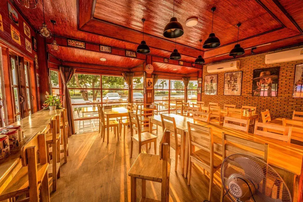 Сисакет: The Western Resort