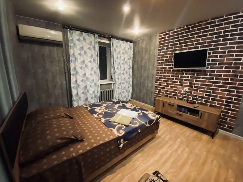 Воронеж: Апартаменты Room-Room 3 на Краснознаменной