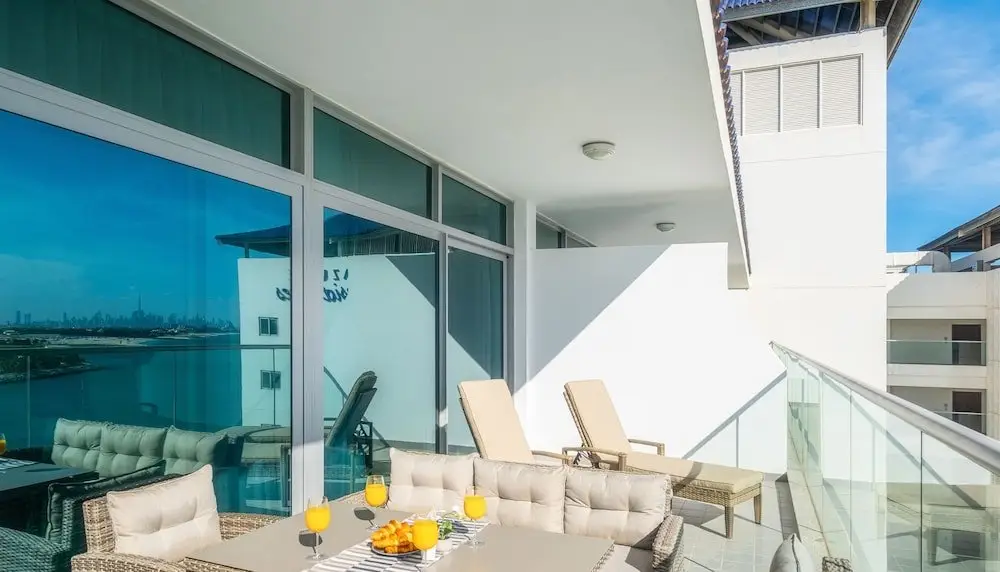 Дубай: Azure Residence Suites