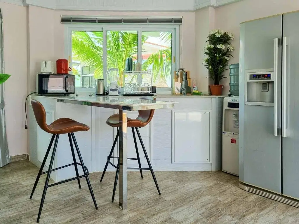 Районг: Tina's Living Paradise II - Guesthouses with private pool, 5 min to beach