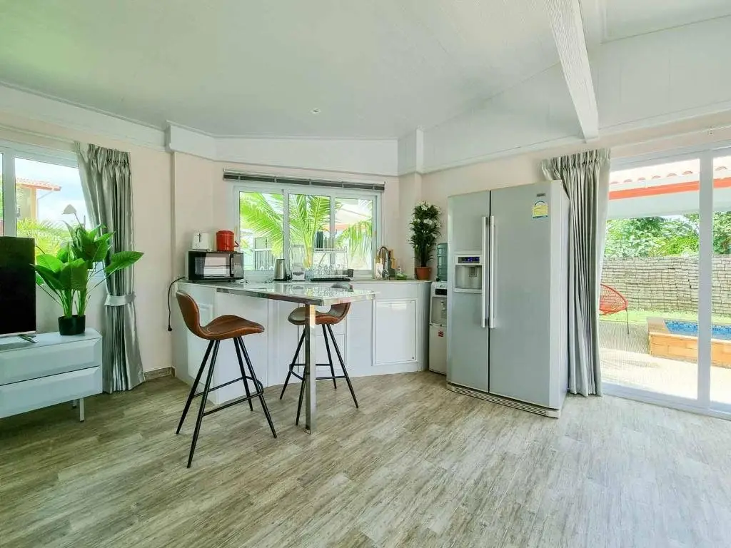 Районг: Tina's Living Paradise II - Guesthouses with private pool, 5 min to beach