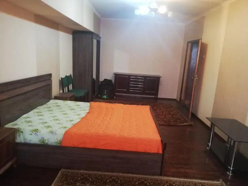 Ташкент: Downtown apartment