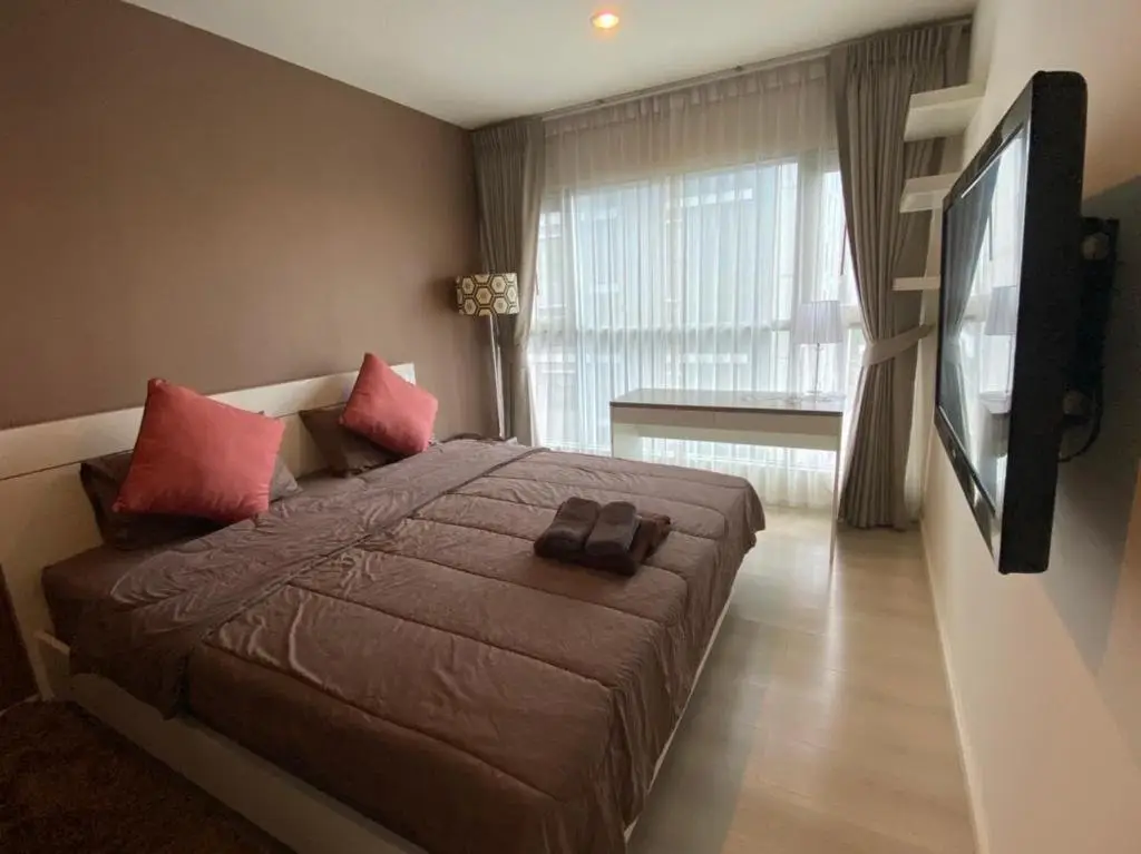 Бангкок: Cosy 2 Bedroom Condo on Sukhumvit, Bts Phra Khanong