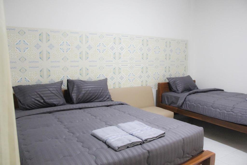 Пхитсанулок: Chang Apartment