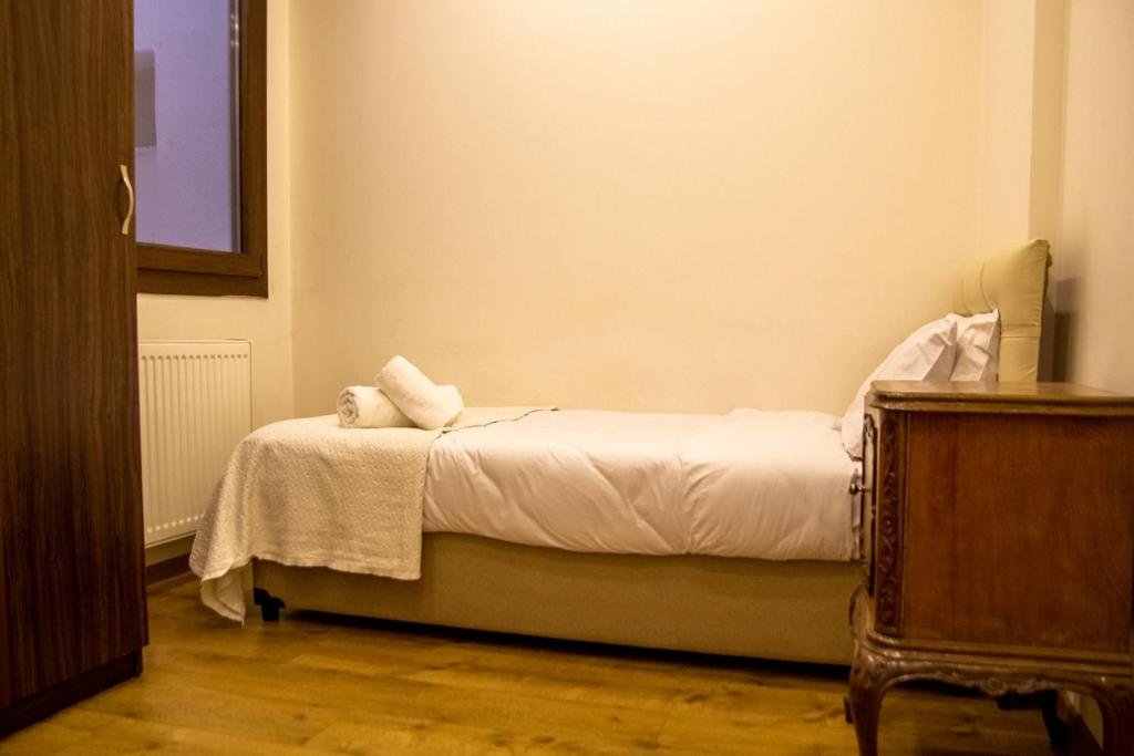 Измир: Cozy and Central Apartment near Shore and Trendy Attractions in Karsiyaka, Izmir