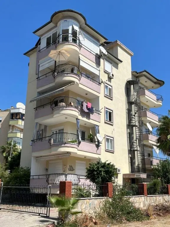 Аланья: Cleopatra plajına 50mt deniz gören ferah 2+1 daire