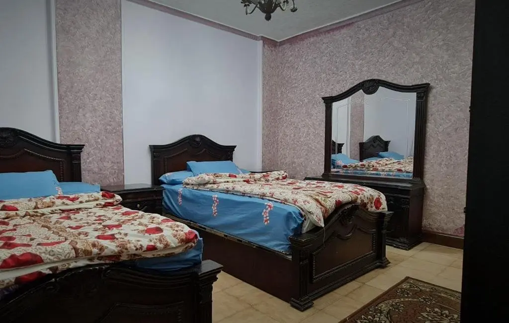 Каир: Comfy 3 Bedrooms Apartment in Cairo 87