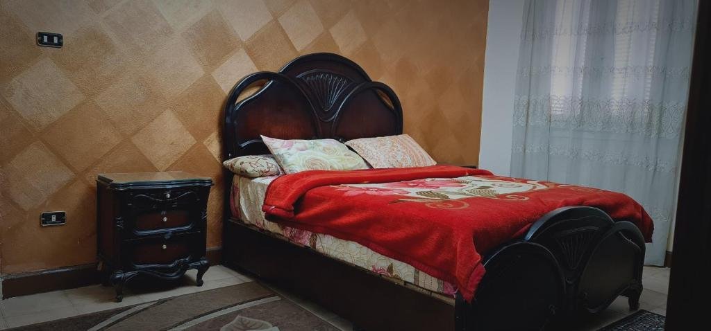 Каир: Comfy 3 Bedrooms Apartment in Cairo 87