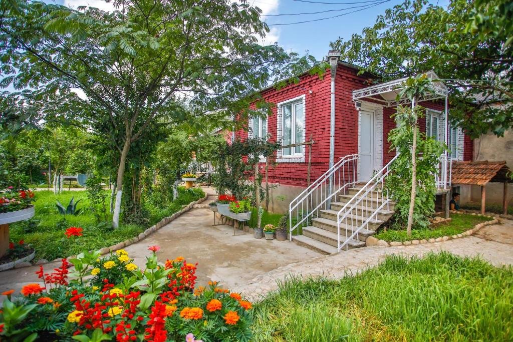 Кутаиси: 85A Bed And Breakfast