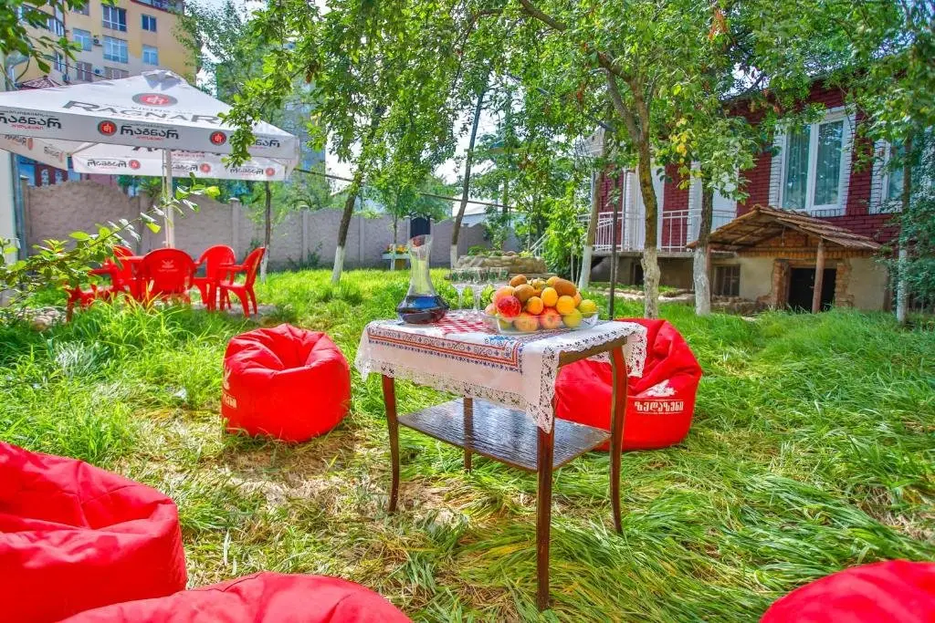 Кутаиси: 85A Bed And Breakfast
