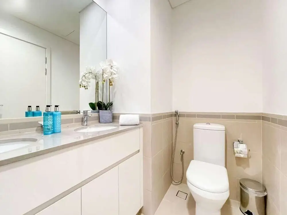 Дубай: Fancy 2BR Apt Town Square
