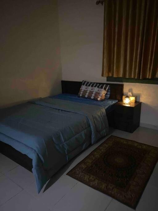 Шарджа: Entire Studio Flat in Sharjah.