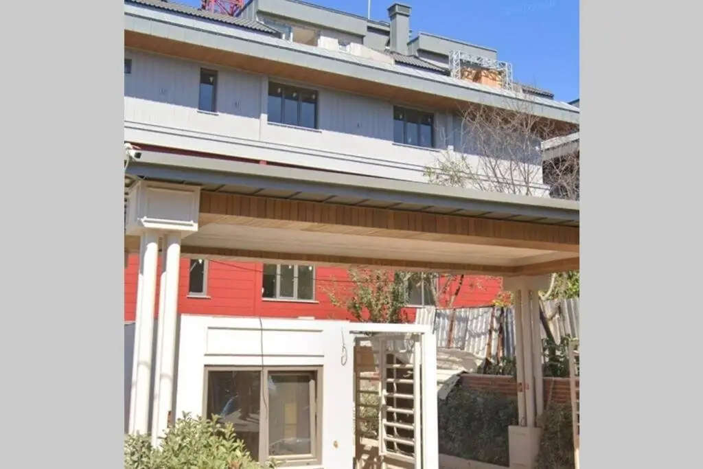 Стамбул: Full Bosphorus view new 3 bedroom apartment beside Çamlıktepe Park in famous Uskudar on the Asian side of Istanbul