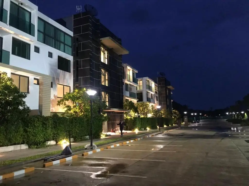 Сам-Рои-Йот: Fisherman House Residence Pranburi