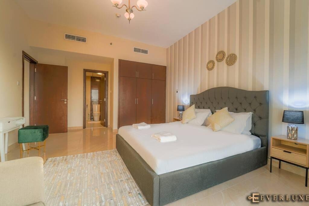 Дубай: Everluxe - Culture Village 1 Bedroom