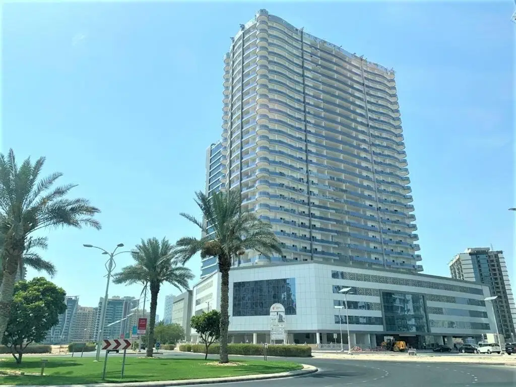 Дубай: Hera Serviced Apartments