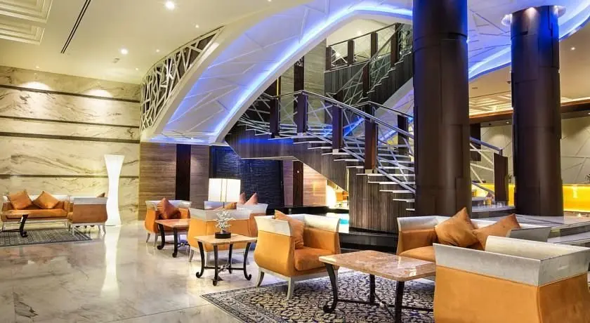 Дубай: Ghaya Grand Hotel & Apartments